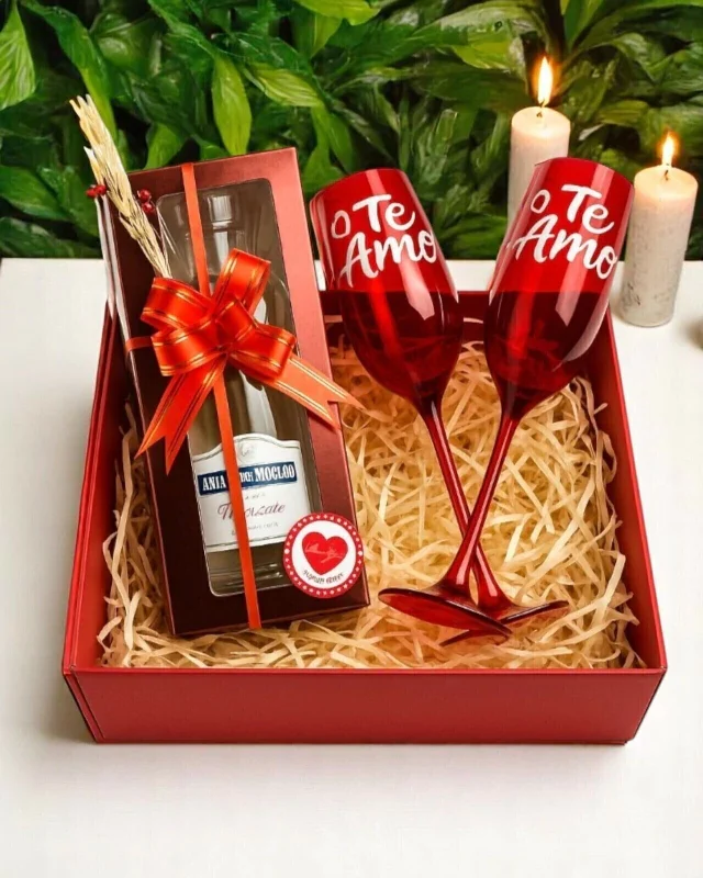KIT PRESENTE TE AMO – ESPUMANTE MOSCATE COM TAÇAS VERMELHAS